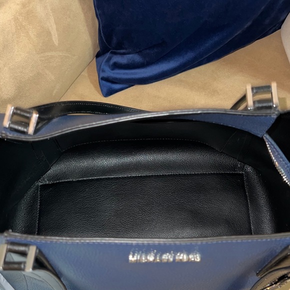 Michael Kors Kimberly Small Bonded Leather Tote - Picture 7 of 8